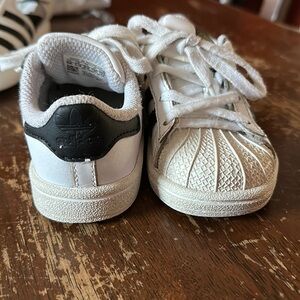 Supper star Adidas  kids sneaker. US size 6K used
